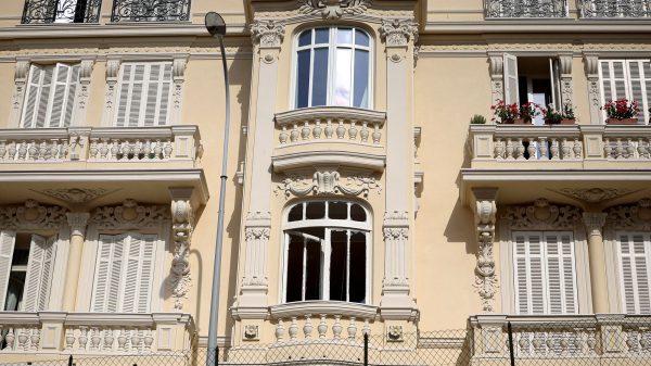 Ведется розыск преступника после теракта в Монако, в результате которого украинский магнат получил ранения в ходе «попытки покушения». Ведется розыск преступника после теракта в Монако, в результате которого украинский магнат получил ранения в ходе «попытки покушения».