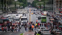 Трамп объявил о гибели одного из лидеров компании Tren de Aragua в результате военного удара США. Трамп объявил о гибели одного из лидеров компании Tren de Aragua в результате военного удара США.