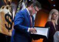 Трамп признал, что назвал Нетаньяху «сумасшедшим», и заявил, что Израиль осложняет мирные переговоры с Ираном.