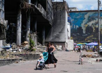 В результате последних дальнобойных ударов Украины по России был поражен крупный газоперерабатывающий завод и центры спутниковой связи.
