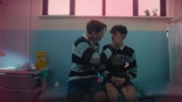 После ажиотажа вокруг «Heated Rivalry» появился очень взрослый «Heartstopper».