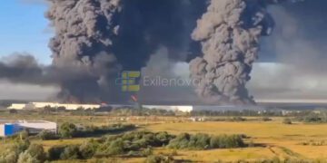 Восемь складских рабочих погибли в результате самых смертоносных украинских атак на территории России за последние два года.