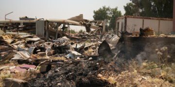 Иран возобновил ракетные удары, в то время как США и Саудовская Аравия наносят удары по поддерживаемым Тегераном ополченцам в Ираке.