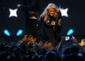 Лорен Беннетт, исполнительница хита «Party Rock Anthem» и участница GRL, скончалась в возрасте 37 лет.