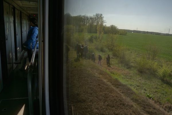 «Только дураки не боятся»: украинцы приспосабливаются к жизни под постоянными атаками российских беспилотников.