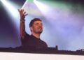 Мартин Гаррикс представил совместную работу U2 и The Edge под названием «Fireflies» на фестивале Tomorrowland в Бельгии. Мартин Гаррикс представил совместную работу U2 и The Edge под названием «Fireflies» на фестивале Tomorrowland в Бельгии.