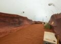 Надоела Земля? NASA набирает добровольцев для годичной симуляции полета на Луну и Марс.