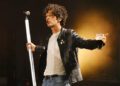 Мэтти Хили и Габбриетт Бехтель из группы The 1975 поженились в бывшем поместье Мадонны в Лос-Анджелесе. Мэтти Хили и Габбриетт Бехтель из группы The 1975 поженились в бывшем поместье Мадонны в Лос-Анджелесе.