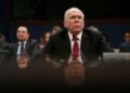 Противник Трампа Джон Бреннан подал в суд на администрацию, требуя сохранить материалы расследования в отношении него.