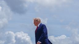 Трамп выдвинул новое условие для подписанного Саудовской Аравией ядерного соглашения, заявив, что страна должна присоединиться к Авраамским соглашениям. Трамп выдвинул новое условие для подписанного Саудовской Аравией ядерного соглашения, заявив, что страна должна присоединиться к Авраамским соглашениям.