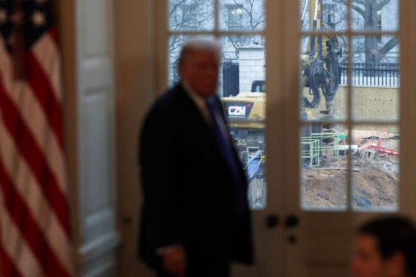 Бетонный каркас и четыре высокие стены: как обустроился бальный зал Трампа, строительство которого было заблокировано апелляционным судом.