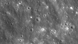 Сильное столкновение могло изменить форму луны Марса, напоминающей картофелину.