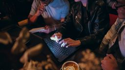Постоянно чувствуете усталость? Неожиданной причиной может быть то, что вы оставляете свои «циклы» открытыми.