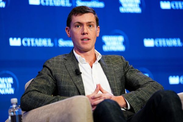 Flock внедряет новые механизмы аудита и подотчетности полиции после опасений по поводу слежки.