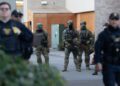 Согласно политике ICE, видео с нательных камер будет публиковаться только в том случае, если это будет соответствовать «наилучшим интересам» агентства.