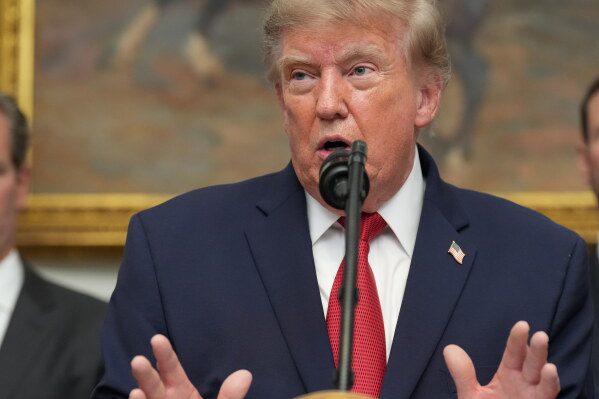 Иран заявляет, что мир признал его победу над США, а также о других событиях на Ближнем Востоке.