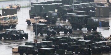 Иранские семьи с трудом сводят концы с концами, поскольку США усиливают экономическую войну.