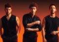 Группа Jonas Brothers снова «зажигает» с новым туром по 45 городам.