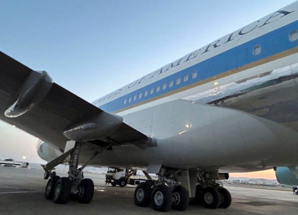 Новые подробности секретной сделки Трампа по обмену самолетами разоблачают ложь администрации.