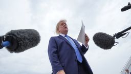 Республиканцы опасаются, что их шансы сохранить контроль над Конгрессом угасают. Внутри предвыборного штаба Трампа разработан план по изменению этой ситуации.