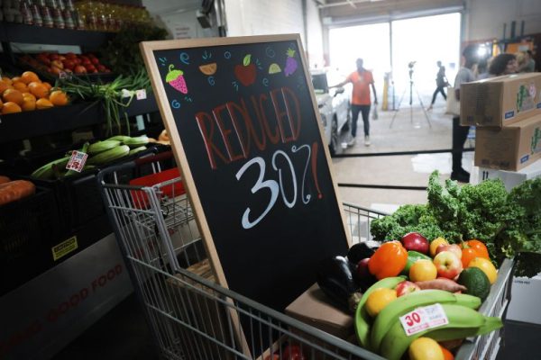 Одержимость магазинами типа «Мамдани Мартс» связана не с продуктами питания.
