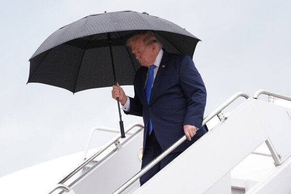 Трамп часто заявляет о прекращении ударов по Ирану. Но удары продолжаются.