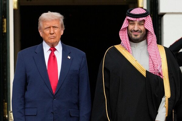 Трамп заявил, что отдаст приказ о прекращении ударов по Ирану после достижения соглашения о прекращении войны.