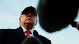 Суд отменил введенный Трампом запрет на выдачу иммиграционных виз гражданам 75 стран.