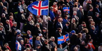 Угрозы Трампа в отношении Гренландии омрачили голосование Исландии по вопросу о начале переговоров о членстве в ЕС.