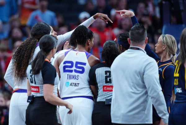 Чему может научить WNBA один из самых мрачных моментов в истории НБА после лета, полного внутренних конфликтов и внеигровых драм?
