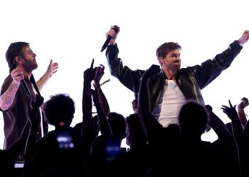 14 посетителей концерта The Chainsmokers в Сан-Хосе были госпитализированы.