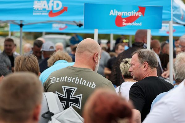 Немецкая крайне правая партия «Альтернатива для Германии» готовится к власти, но разделилась во мнениях относительно целесообразности сближения с Трампом.