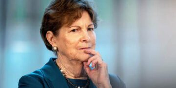 Иран обстрелял своих соседей по Персидскому заливу в ответ на удары США, нанесенные после того, как была атакована свадебная церемония.