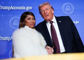 Ники Минаж ответила на критику по поводу её поддержки администрации Трампа: «Я просто его люблю».