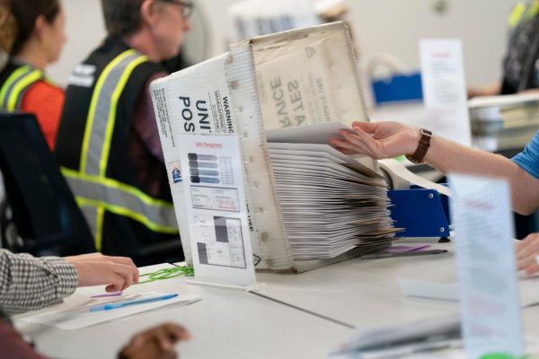9 мест в Сенате, которые, скорее всего, перейдут к другой партии в 2026 году.