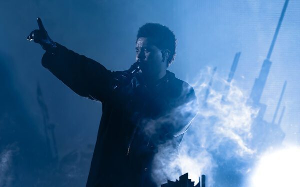 В Японии The Weeknd представил новую песню, в которой использован сэмпл из заглавной темы «Neon Genesis Evangelion». В Японии The Weeknd представил новую песню, в которой использован сэмпл из заглавной темы «Neon Genesis Evangelion».