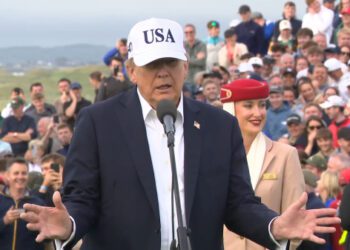 Трамп заявил, что отменит пошлины на ирландский виски.