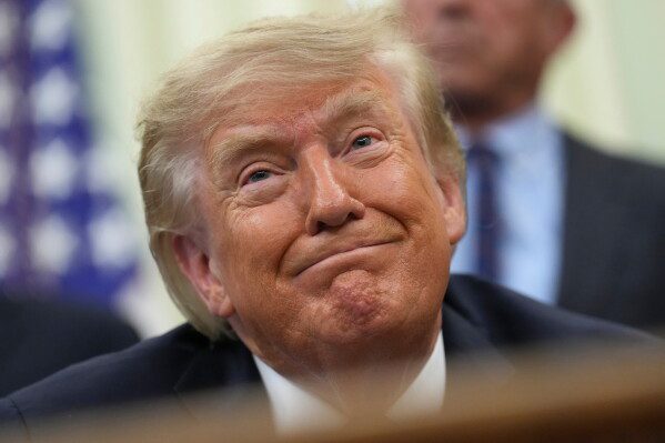 Военные США заявляют о нанесении ударов по целям в Иране, а также другие новости с Ближнего Востока.