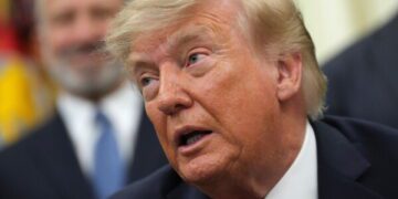 Военные США заявляют о нанесении ударов по целям в Иране, а также другие новости с Ближнего Востока.